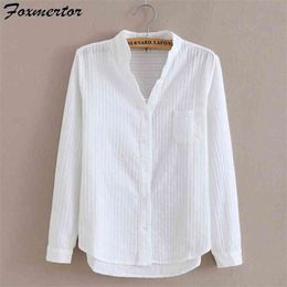 Foxmertor 100% Cotton Shirt White Blouse Spring Autumn Blouses Shirts Women Long Sleeve Casual Tops Solid Pocket Blusas #66 210323
