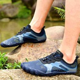 Plus Size Five Fingers Barefoot Shoes Men Aqua Mesh Fabric Breathable Swimming Upstream Beach Women Water Y0714