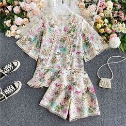 Summer Arrival Women Loose Floral Hollow Out Shirt High Waist Shorts Vintage Ladies Two Piece Sets 210430