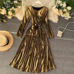Ins Women Fall Winter Bright Golden Long Sleeve Banquet Dress Lady Round Neck Elegant Vestidos De Fiesta K539 210527