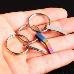 Mini Bottle Opener Keychain Outdoor Camping Equipment Portable Pocket Lightweight kitchen Tools k33