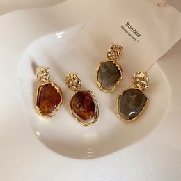 Vintage Autumn Winter Irregular Metal Acrylic Drop Earrings for Women Elegant Geometric Earring Brincos Bijoux Fashion Oorbellen