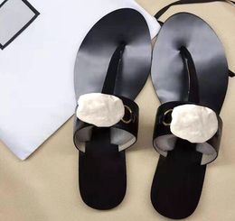 2021 latest walk show Flip Flops women ladies unisex Slippers summer flat outdoor beach rainbow lettered men Hardware sandals