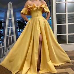 Off Shoulder Satin Prom Dresses With Pockets 2021 A-Line Sexy Front Split Graduation Party Dress Buttons Long Formal Evening Gowns