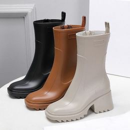 Luxurys Designers Women Rain Boots England Style Waterproof Welly Rubber Water Rains Shoes Ankle Boot Booties