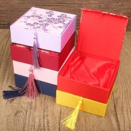 Gift Wrap Large Chinese Style Silk Brocade Christmas Boxes For Jewellery Square Bracelet Storage Case Cotton Filled Tassel Packaging