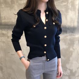 Women O-neck Buttons Tight-fitting Knitted Pullover Female Short Slim-fit Autumn Sweater Retro Long-sleeved Small Coat Jacket 210918