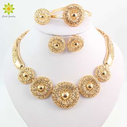 Vintage Women Clear Crystal Hollow Patterns Gold Colour African Dubai Bridal Wedding costume Jewellery Sets H1022