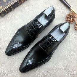 High Quality New Mens Lace Up Pointed Toe Oxford Shoes British Brogue Business Dress Formal Wedding Shoes