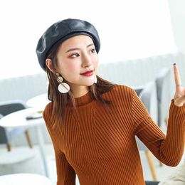 Women Genuine Leather Beret Caps Retro England Style Vintage Painter Sheep leather Hat Ladies Hat Winter Spring Warm Outdoor1