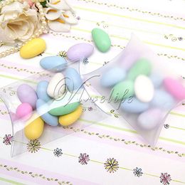 100Pcs/lot New Style Pillow Shape Sweet Candy Box Packaging Gift Box for Wedding Party Favor Decor Matte/Clear PVC 210325
