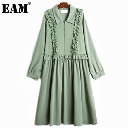 [EAM] Women Multicolor Green Ruffles Big Size Midi Dress Lapel Long Sleeve Loose Fit Fashion Spring Autumn 1DD5979 210512