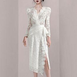 Llzacoosh Autumn Women Sexy v Neck Solid White Long Sleeve Lace Dress Elegant Split Sheath Office Business 210514