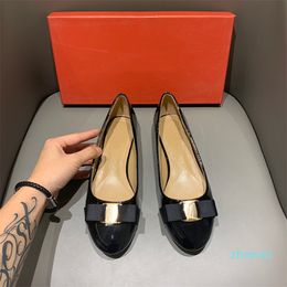 Tasarımcı Lüks Yüksek Topuklu Sonbahar Bayan Bale Ayakkabı Yuvarlak Ayak Platformu Sandalet Düz Deri Elbise Ayakkabı Çizmeler