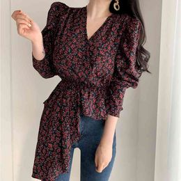 Women Spring Summer Blouses Shirts Puff Sleeve Casual Sexy V-Neck Vintage Elegant Asymmetrical Flora Tops 210520