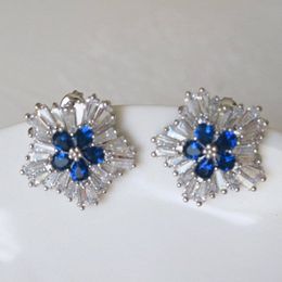 Fashion Crystal Snowflake Stud Earrings For Women Luxury Shiny Zircon Statement Earrings Christmas Jewellery New Year Gifts