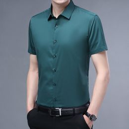 Green Shirts Men Casual Short Sleeve Superfine Fiber Mens Shirt Slim Business Work Camisas Solid Chemise Homme 12+Color 210524