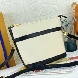 Women Luxurys Designers Bags 2023 Fashion Black Leopard Cruiser large capacity shoulder bag backpack M57934 size:25x22.5x13cm
