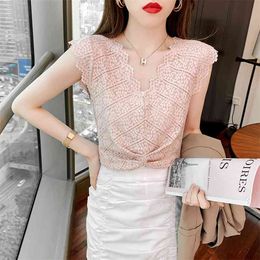 Sleeveless tank top v-neck sexy lace blouse women summer Korean fashion women's clothing 210520