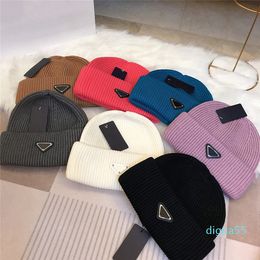 fashion winter Hat beanies men's and women's snow travel warm knitted wool hats high quality 7 colors good