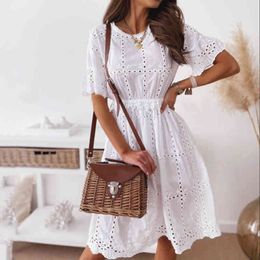 women's embroidered short-sleeved beach mini dress round neck hollow dress summer white vintage short dress vestido 210514