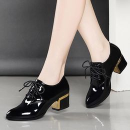Plus Size 35-43 Women Dress Shoes Pointed Toe High Heels Lace Up Patent Leather Shoes Pumps Ol Office Ladies Shoes Black 9115N