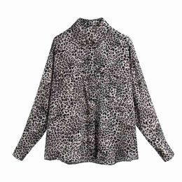 Spring Women Leopard Print Patch Pocket Loose Blouse Female Long Sleeve Shirt Office Lady Tops Blusas S8390 210430