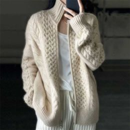 European station autumn and winter thick high-necked cashmere knitted Cardigan woman loose thin zipper sweater coat wool coat 211218