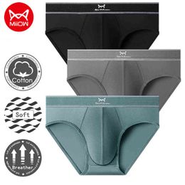 MiiOW 3pcs Men's Briefs Men Organic Cotton Antibacterial Underwear Breathable Boys Mid-waist Shorts Man Slim-fit Panties Boxers H1214