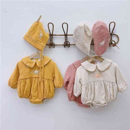 Autumn cute little princess floral embroidery bodysuit with cap baby girls thick 3 colors coveralls 210708