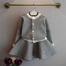 Autumn Winter Arrival Girls Fashion Plaid 2 Pieces Sets Kids Knitted Suit Caot+skirt Clothes 210528