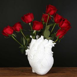 Nordic Style Vase Resin Anatomical Heart Shape Flower Vase Home Art Sculpture Desktop Plant Pot For Living Room Bedroom Decor 210623