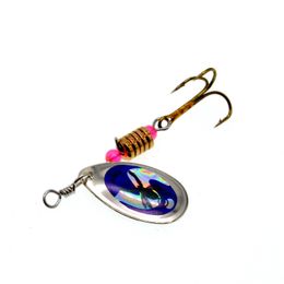 Metal Sazan Balıkçılık Cazibesi Titreşim Yem Spinner Kaşık Lures Tiz Kanca ile Dönen Metal Pullu Wobbler