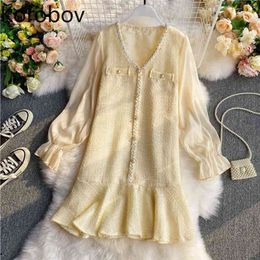 Korobov Tweed Ruffled V-neck Dress, Goddess Fan Autumn New Temperament Puff Sleeve French Short Skirt 210430