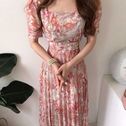 Dresses Chic Square Neck Watercolour Floral Print Chiffon Dress Women Pleated Short Sleeve Summer Fashion Elegant Vestido Bandage 210610