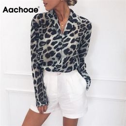 Aachoae Vintage Blouse Long Sleeve Leopard Print Blouse Turn Down Collar Office Shirt Tunic Casual Loose Tops Plus Size Blusas 210323