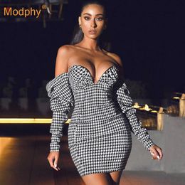 Sexy Strapless Long Sleeve Backless Plaid Bodycon Dress Vestidos Elegant Women's Celebrity Club Evening Party Spring 210527