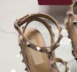 2021 Designer Pointed with Studs high heels Shoes Patent Leather rivets Sandals Women valentine heel Top quality 35-42
