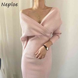 V-neck Sexy Shoulder Strapless Slim Waist Dress Chic Solid Colour Knitted Dresses Women Fall A-line Femme Vestidos 210422