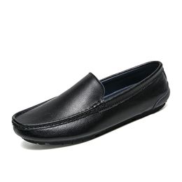 Genuine Leather Men Casual Shoes Italian Men Loafers Moccasins Slip On Mens Flats Breathable Male Driving Shoes