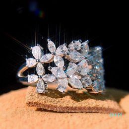 Sparkling Luxury Jewelry 925 Sterling Silver Marquise Cut Moissanite Diamond Party Women Wedding Leaf Band Ring Gift