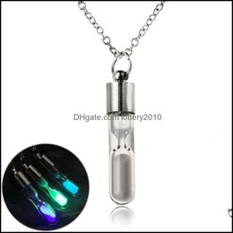 & Pendants Jewelry3 Colors Glowing Luminous Sand Timer Glass Pendant Necklaces Hourglass Bottle Necklace For Women Men Gift Party Drop Deliv