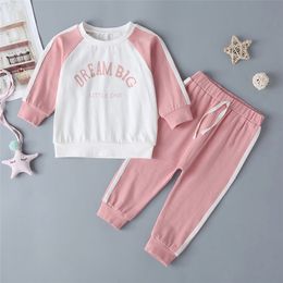 Winter Children Sets Casual Long Sleeve Patchwork Letter T-shirt Pink Trousers Cute 2Pcs Girls Clothes 0-2T 210629