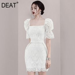 DEAT Women White Patchwork Hollow Out Lace High Dress New Square Neck Short Puff Sleeve Slim Fit Fashion Tide Summer 7E0048 210428