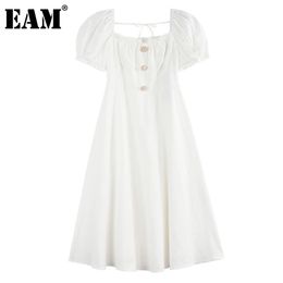 [EAM] Women White Ruffles Elegant Dress Square Neck Short Puff Sleeve Loose Fit Fashion Spring Summer 1DD7854 210512
