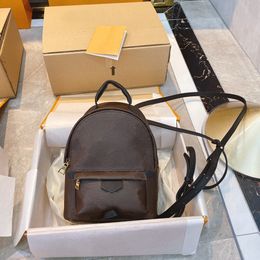 trending school bolsas 2022
