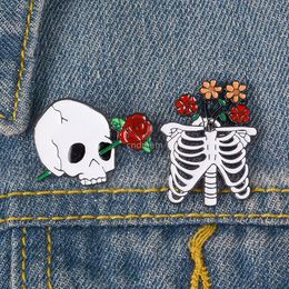 wholesale flower men lapel pins Canada - Flower Rose Skull Bone Brooch pins Enamel Lapel pin for women men Top dress cosage fashion jewelry will and sandy
