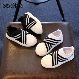 Black White Striped Kid Shoes Children Girls Fashion Character Baby Shoes Kids Student Flats Toddler Girl Sneakers B12131 210329