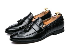 Luxury Crocodile Men Shoes Slip-on Flat Oxfords Mens designer Casual Fashion Pointed Toe Dress Business luxurys Wedding Shoe