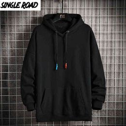 Single Road Mens Hoodies Men Winter Fleece Solid Hip Hop Japanese Streetwear Harajuku Sweatshirt Black Oversized Hoodie Men 211217